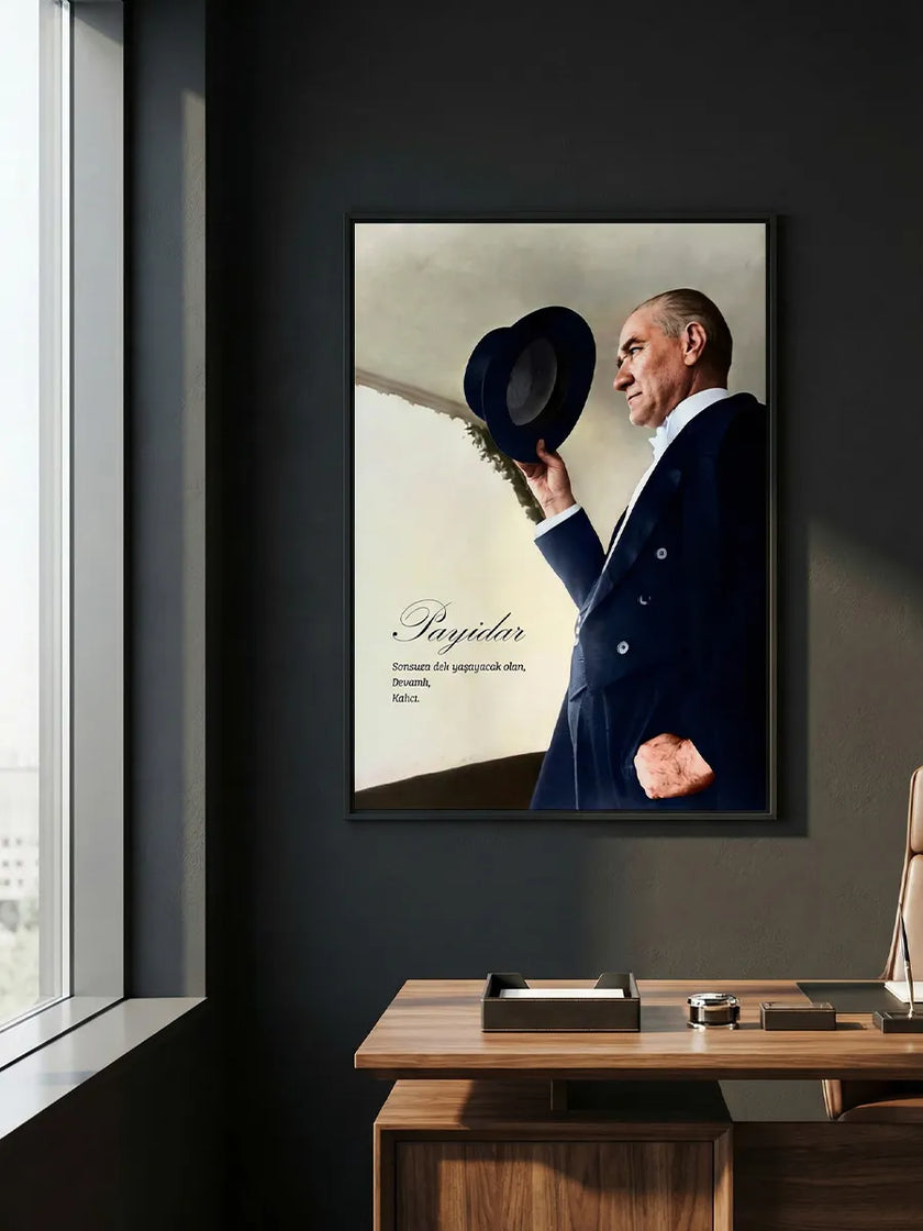 Atatürk Ebedi Lider Portresi Çerçeveli Poster